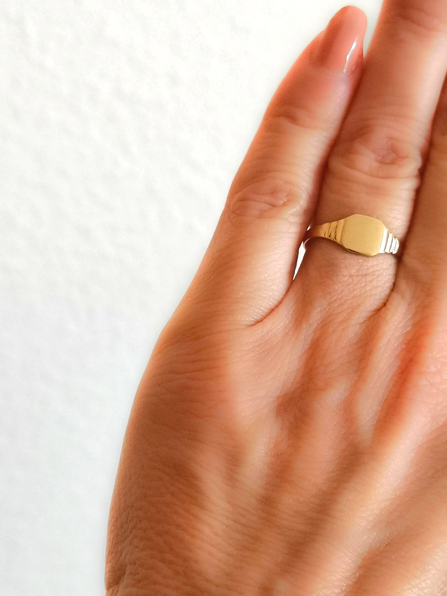 9ct Yellow Gold Square Signet Ring