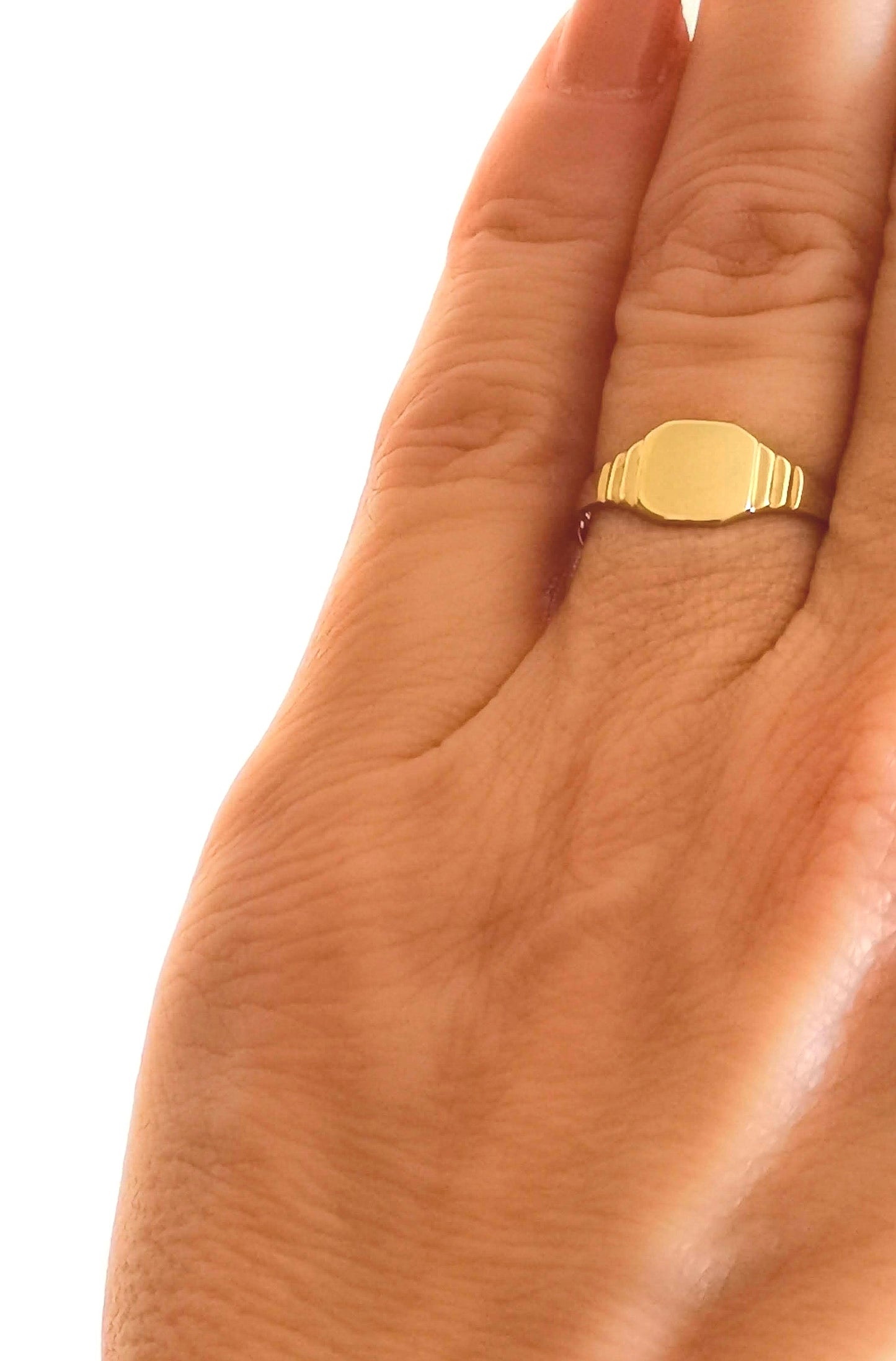 9ct Yellow Gold Square Signet Ring