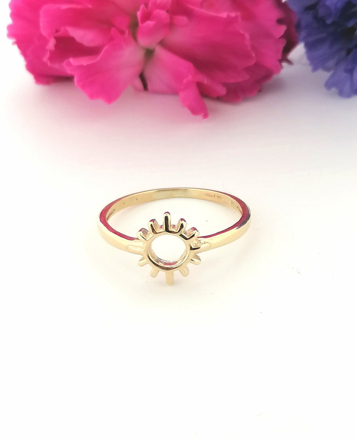 Solid 9ct Yellow Gold Sun Ring Sunburst Rays Celestial