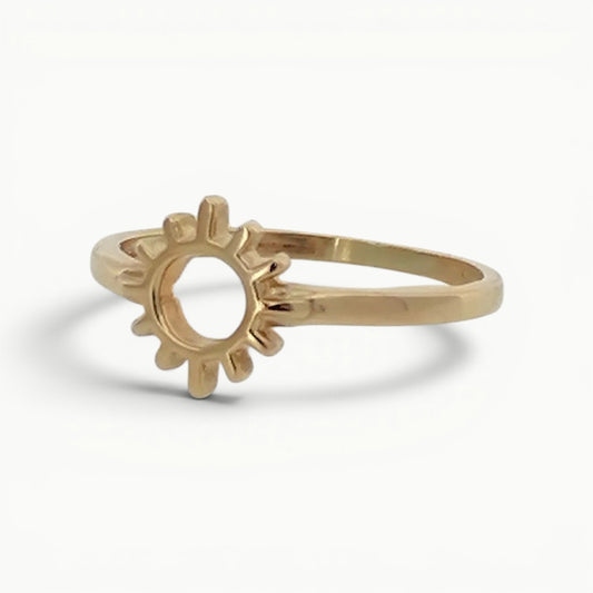 Ladies 9ct yellow gold sun rays ring