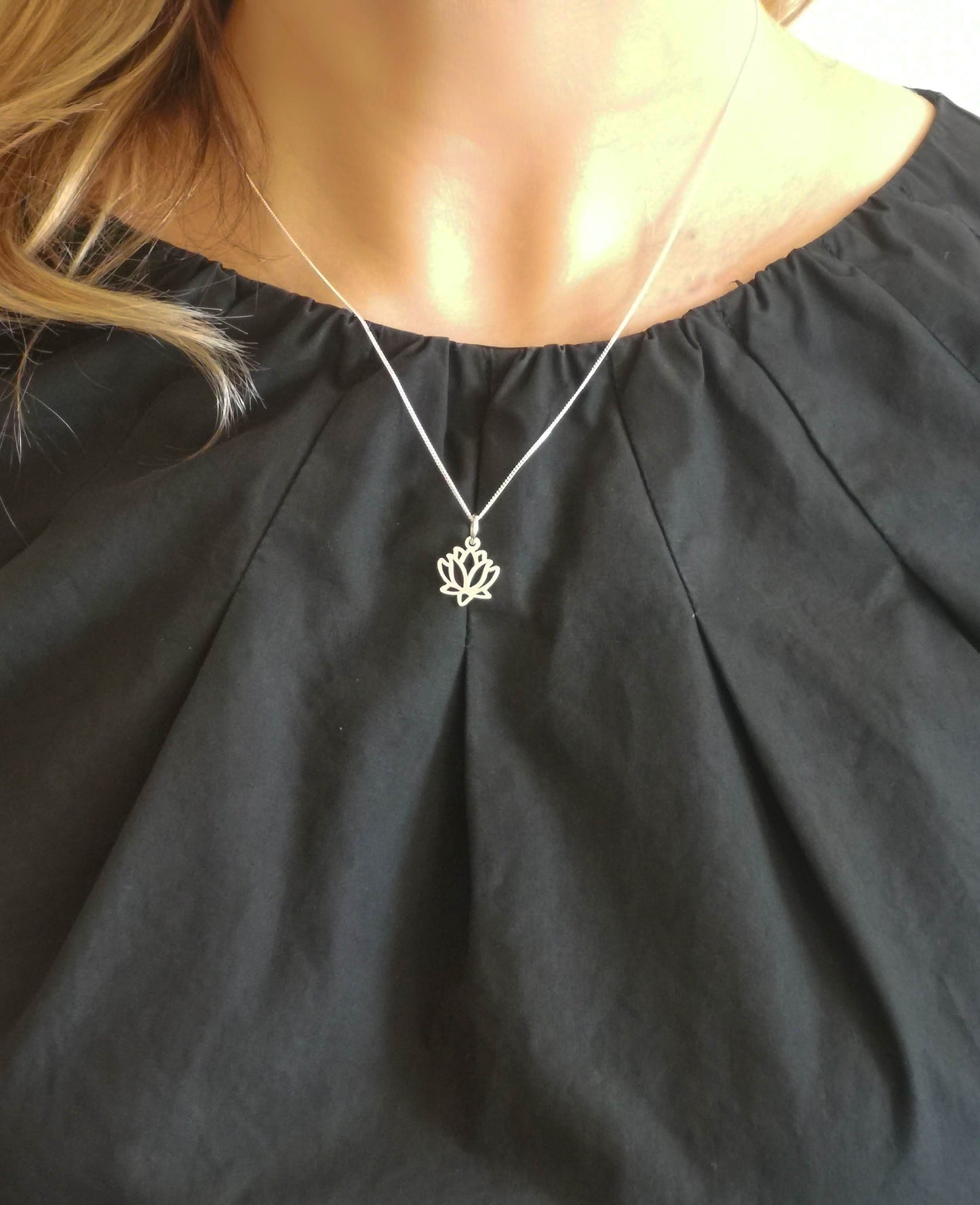 Womens Lotus Flower Pendant Sterling Silver