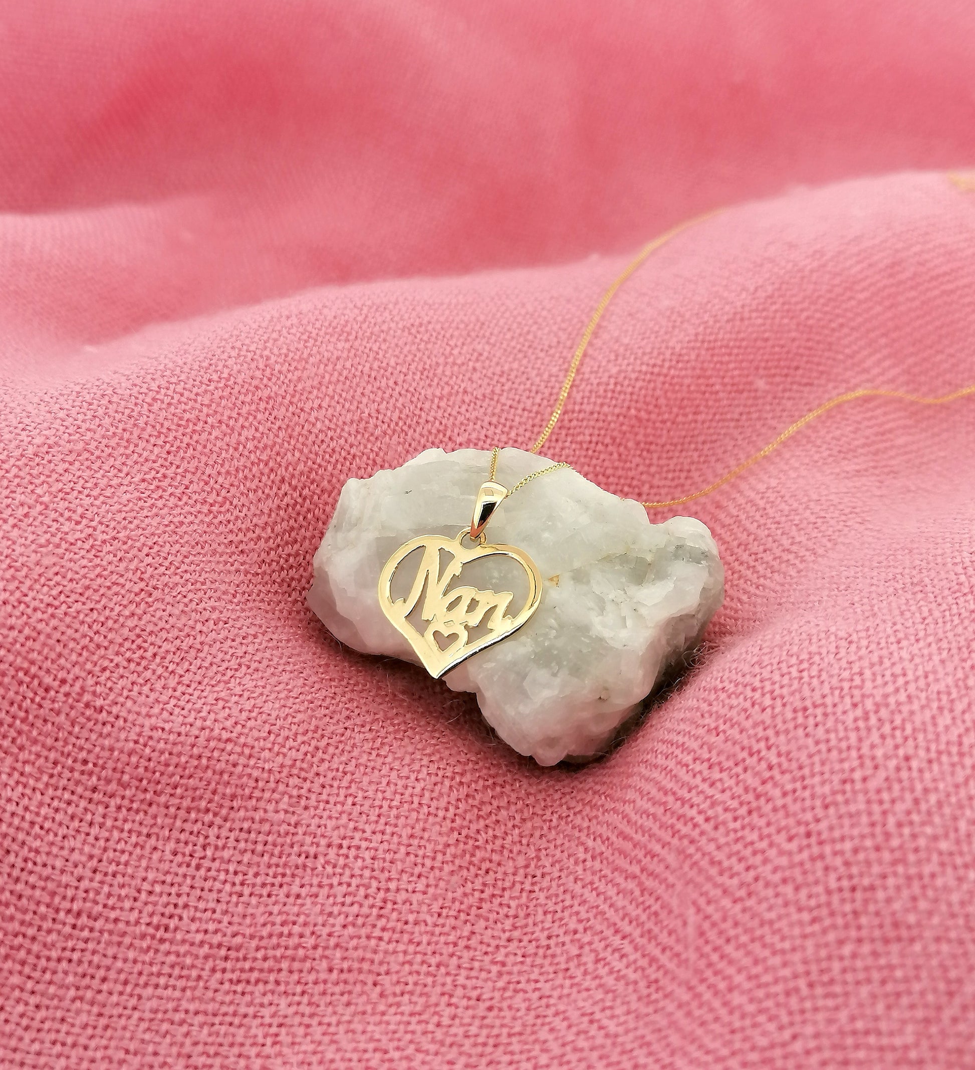Solid 9ct Yellow Gold Nan Pendant Heart Shape with Chain Necklace Grandma Birthday gift 