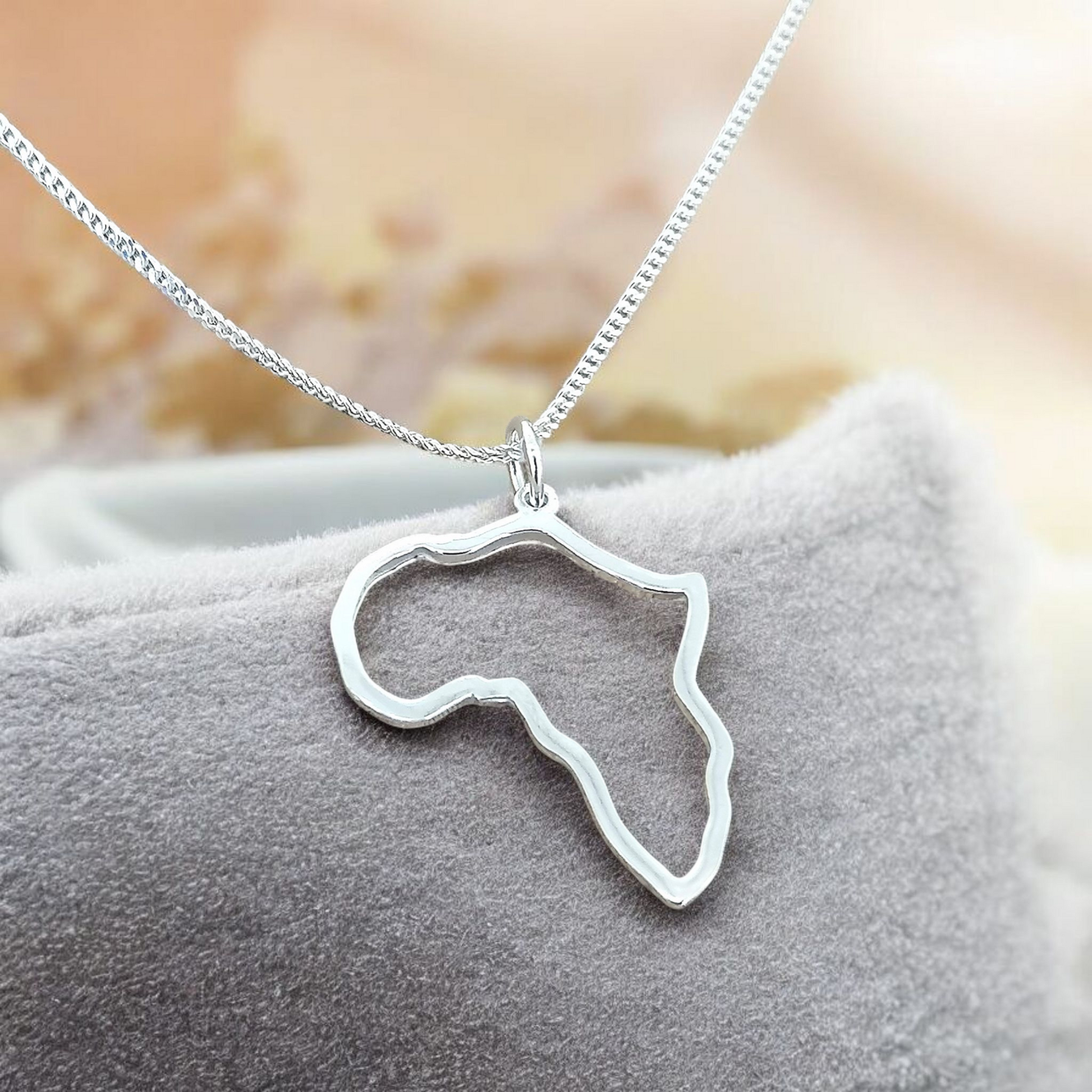 Ladies Africa Continent Pendant Sterling Silver