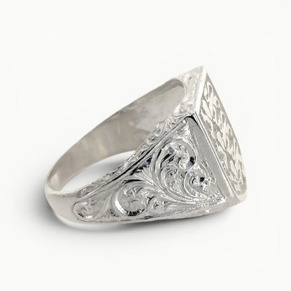 Sterling silver men's three lions England ring side view 