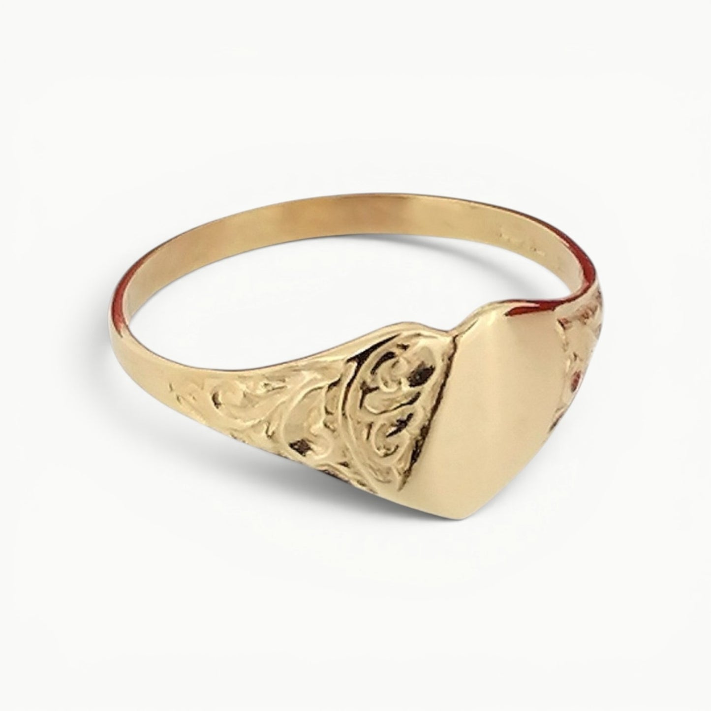 9ct Yellow Gold women's 9ct Yellow Gold half engraved heart shape signet ring 