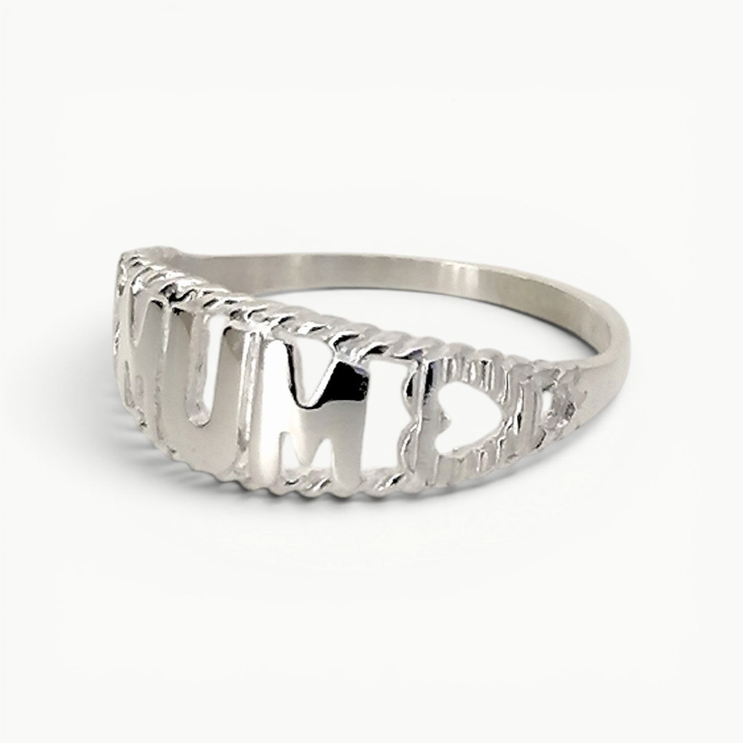 Sterling silver Mum word ring with hearts side view