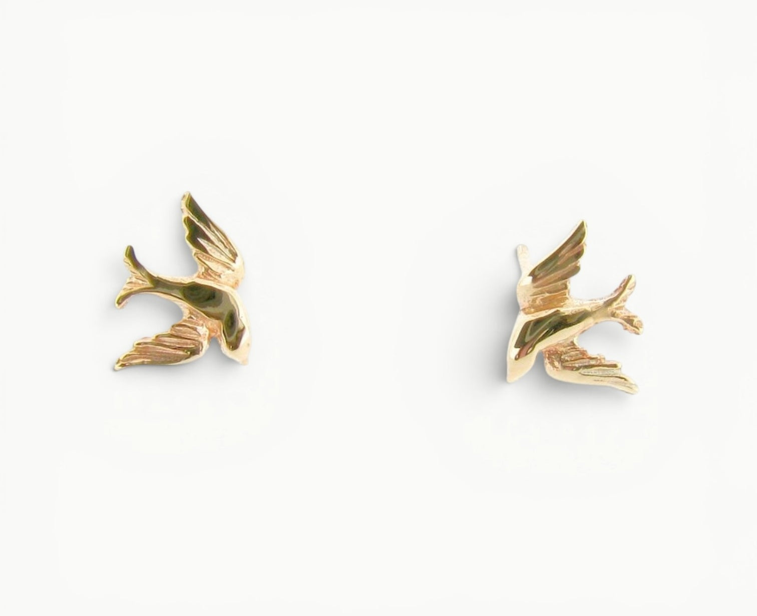 9ct Yellow Gold swallow bird stud earrings 