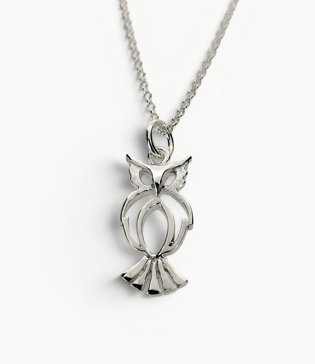 Sterling silver owl amulet pendant on a 22" belcher link chain for men and women. Symbol of wisdom.