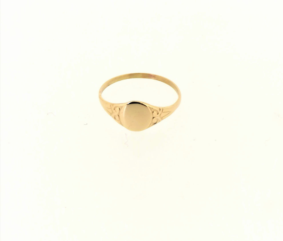 9ct Yellow Gold Oval Engraved Signet Ring – Stephen Knapper
