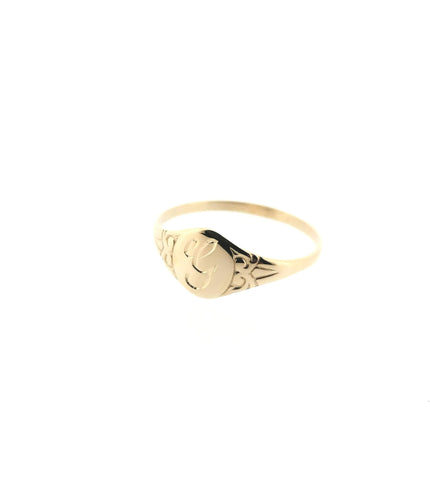 Personalised Script Letter Engraved 9ct Yellow Gold Oval Signet Ring