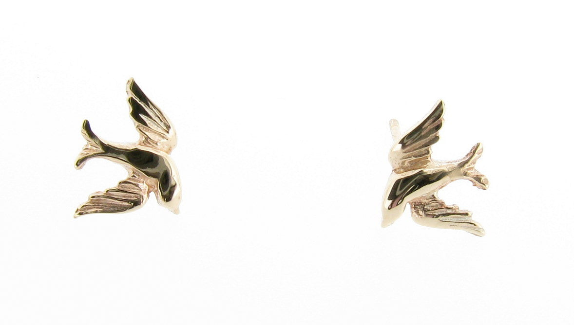 9ct Yellow Gold Swallow Bird Studs Earrings. The perfect jewellery gift for animal and nature lovers for both ladies and children.