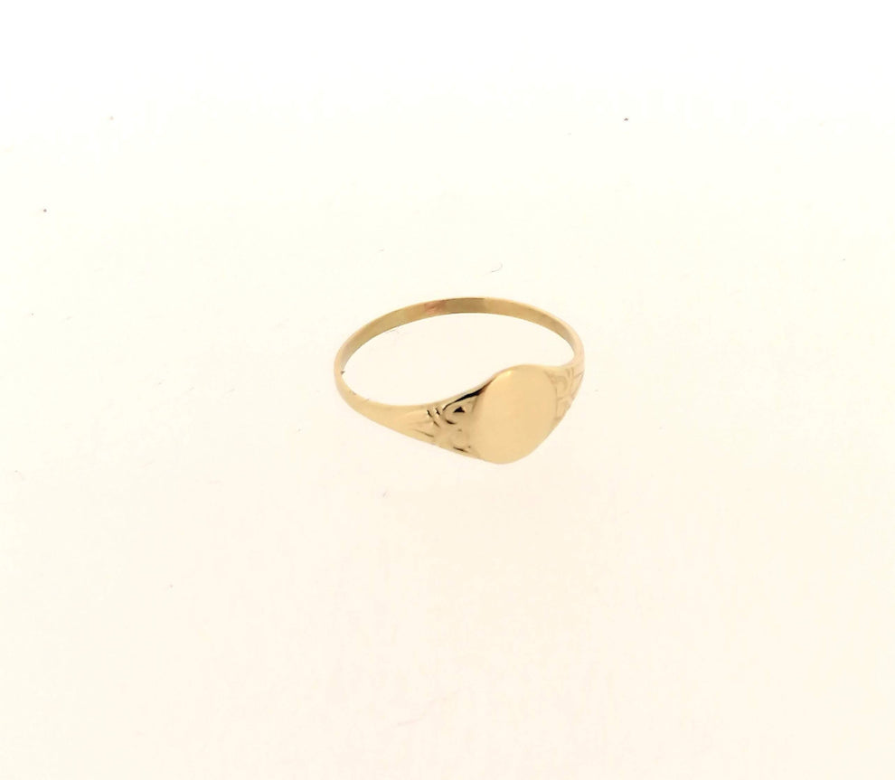 9ct Yellow Gold Oval Engraved Signet Ring – Stephen Knapper