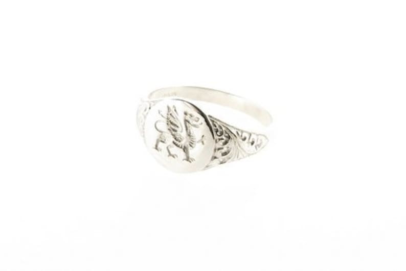 Sterling Silver Welsh Dragon Oval Signet Ring Mens Ladies