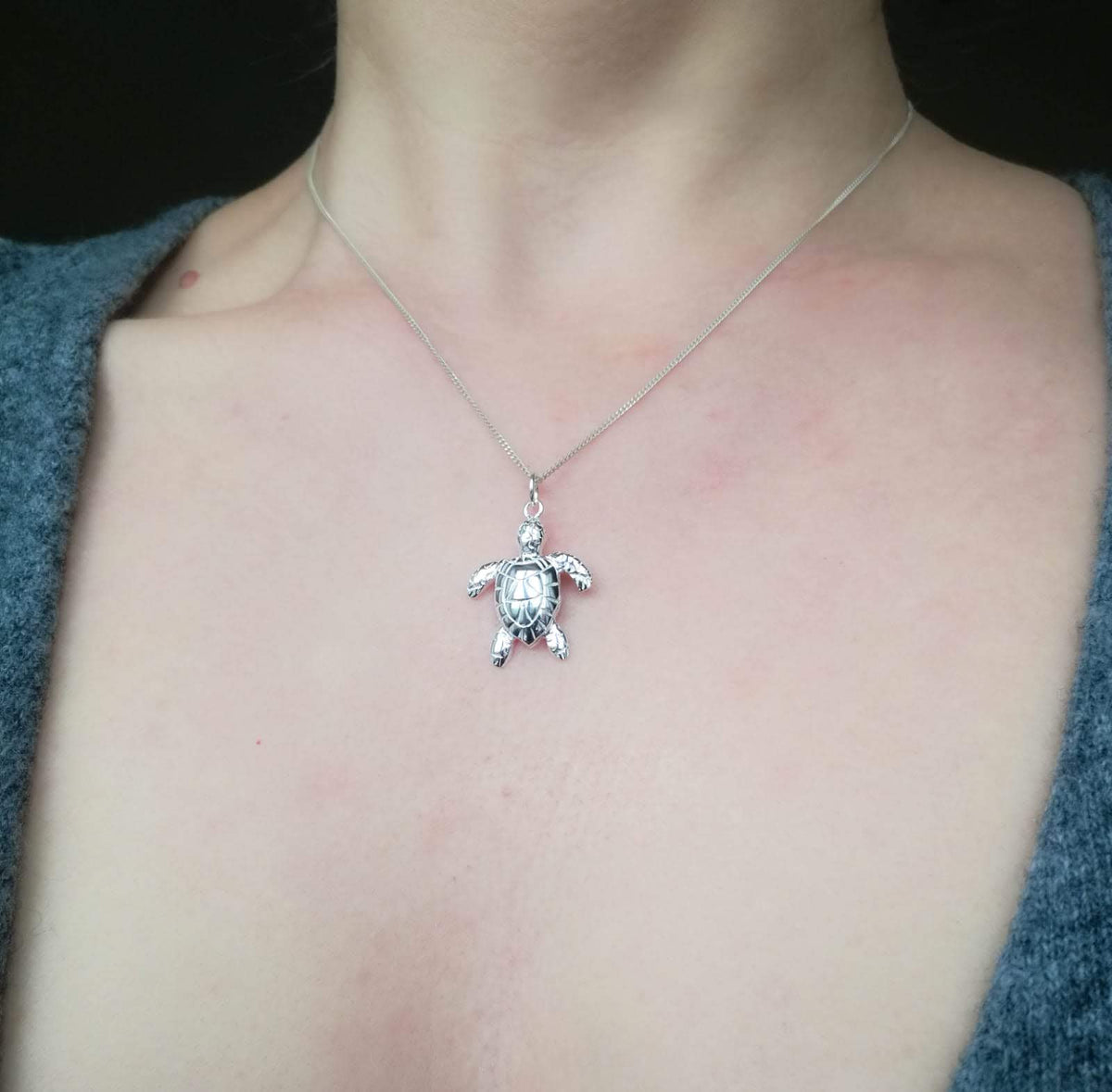 Women's Sterling Silver Sea Turtle Pendant Necklace